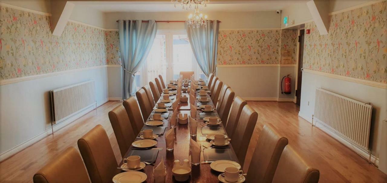 Danagher'S Hotel Cong Ngoại thất bức ảnh